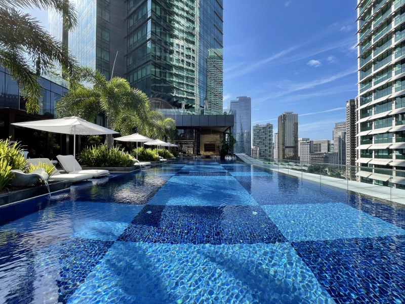 Swimming pool at Four Seasons Hotel Kuala Lumpur
