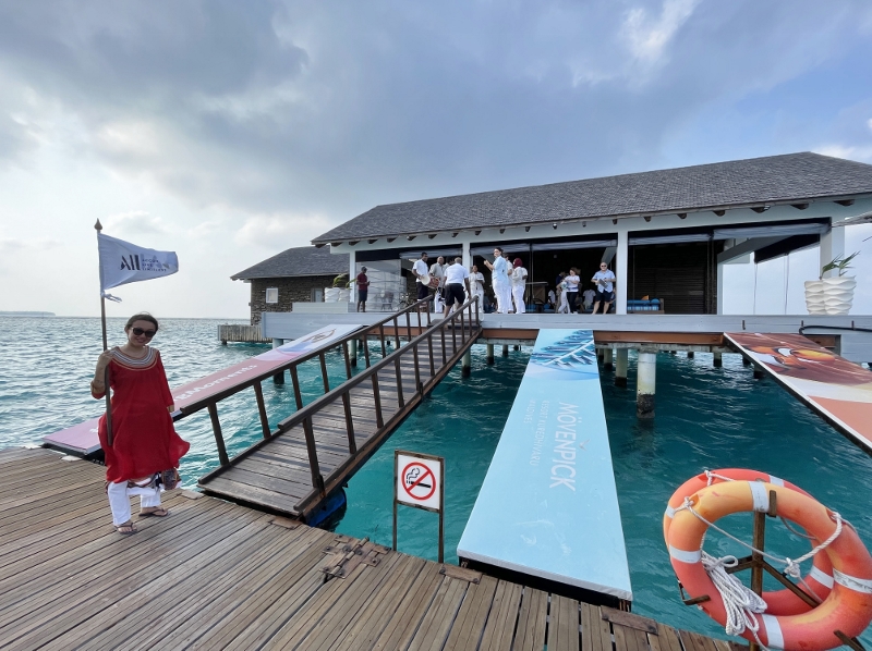 Arrival jetty at Mövenpick Resort Kuredhivaru