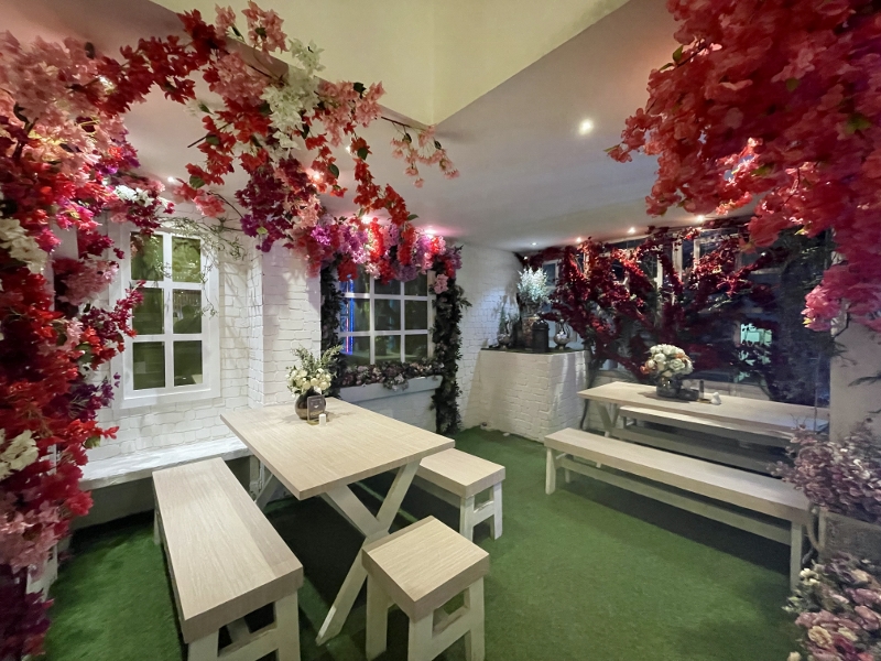 Seating area in a cafe in Malé