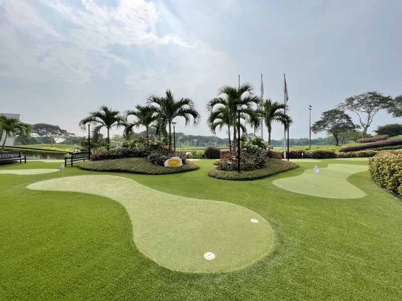 Laguna 9-hole putting course at Dusit Thani Laguna Hotel