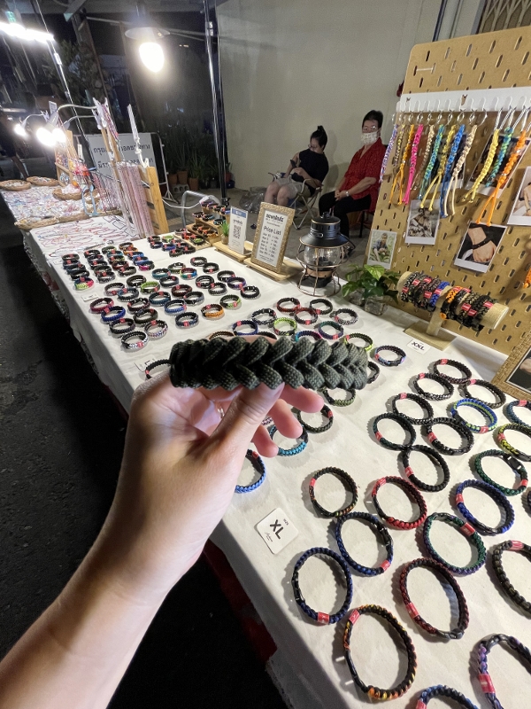 Paracord bracelet at Lard Yai Sunday Walking Street Market