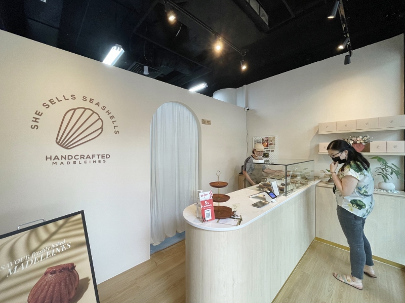 She Sells Seashells bakery counter at HillV2 shopping mall
