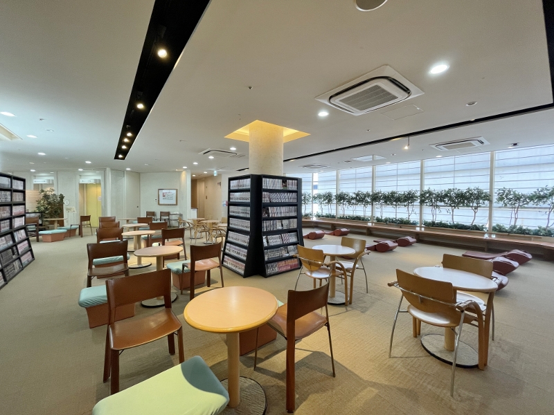 Library at Matsuri-Yu Spa at Asakusa ROX shopping mall