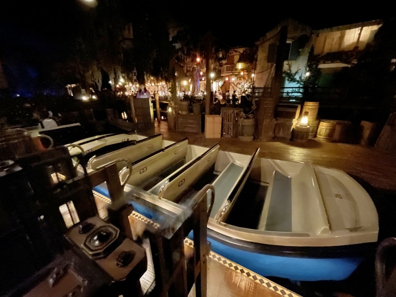 Pirates Of The Caribbean ride at Tokyo Disneyland
