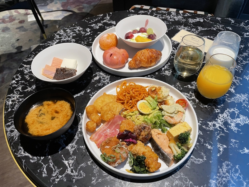 Breakfast buffet dishes from CENTRE M restaurant at Mercure Tokyu Stay Osaka Namba Hotel