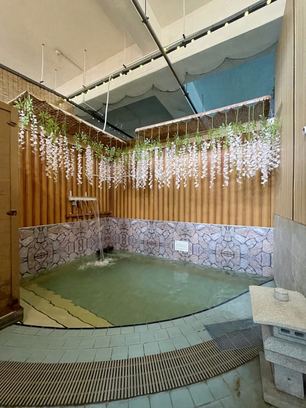 Private onsen at Joya Onsen Cafe
