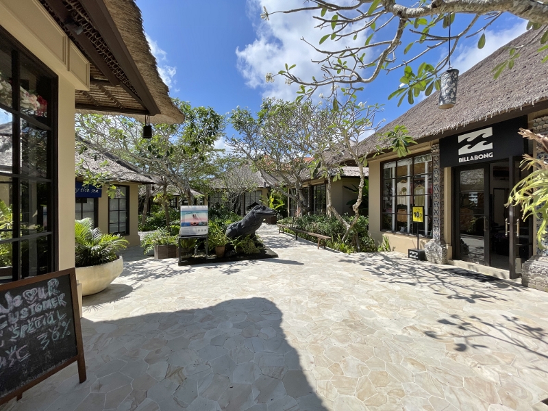 Shopping arcade at AYANA Resort Bali