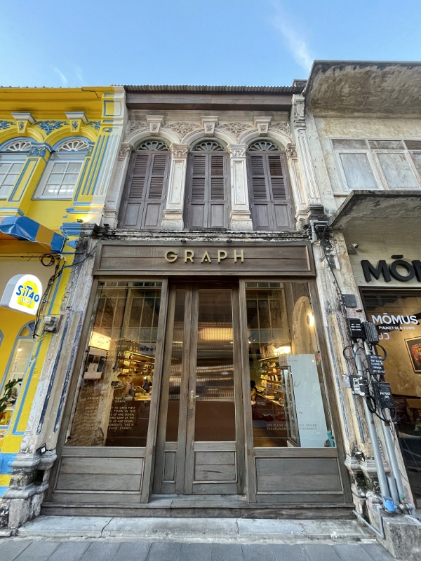 Entrance to Graph Coffee Co Cafe