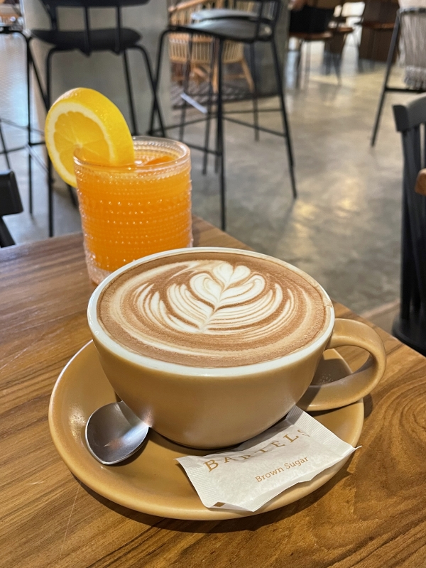 Hot chocolate and morning glory cold-pressed juice from Bartels Bang Tao Cafe