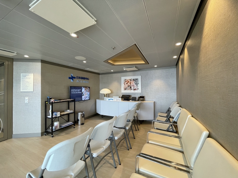 Session space at Body & Mind Wellness Centre on Royal Caribbean Spectrum Of The Seas